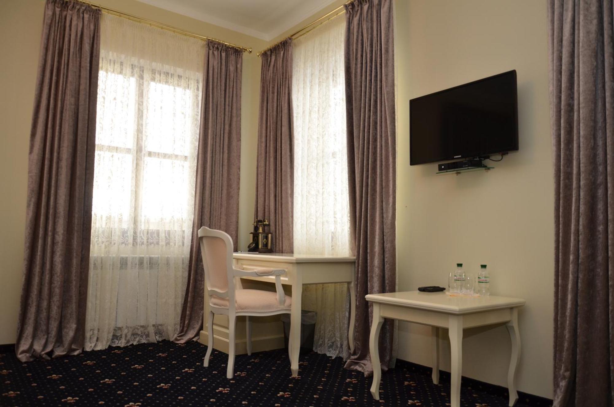 Chateau Royal Hotel Berezivka Exteriér fotografie