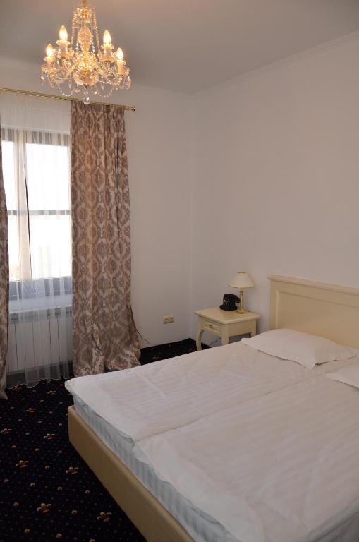 Chateau Royal Hotel Berezivka Pokoj fotografie